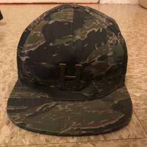 Camo HUF snapback
